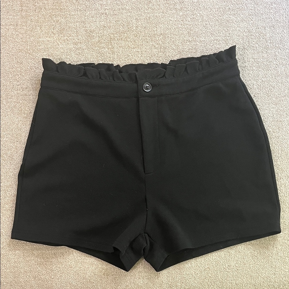 ❤️‍🔥 4 for $20 (bundle) SHEIN Black High Waist Ruffle Shorts